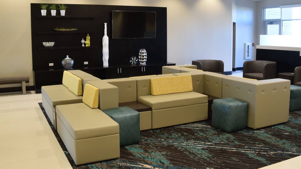 West Chester Hotel | Holiday Inn Cincinnati N - West Chester by IHG