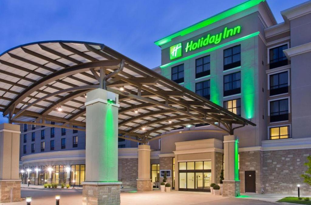 Clarksville Hotel | Holiday Inn - Clarksville Northeast by IHG
