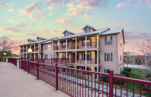 De Soto Hotel | Holiday Inn Club Vacations Timber Creek Resort at De Soto