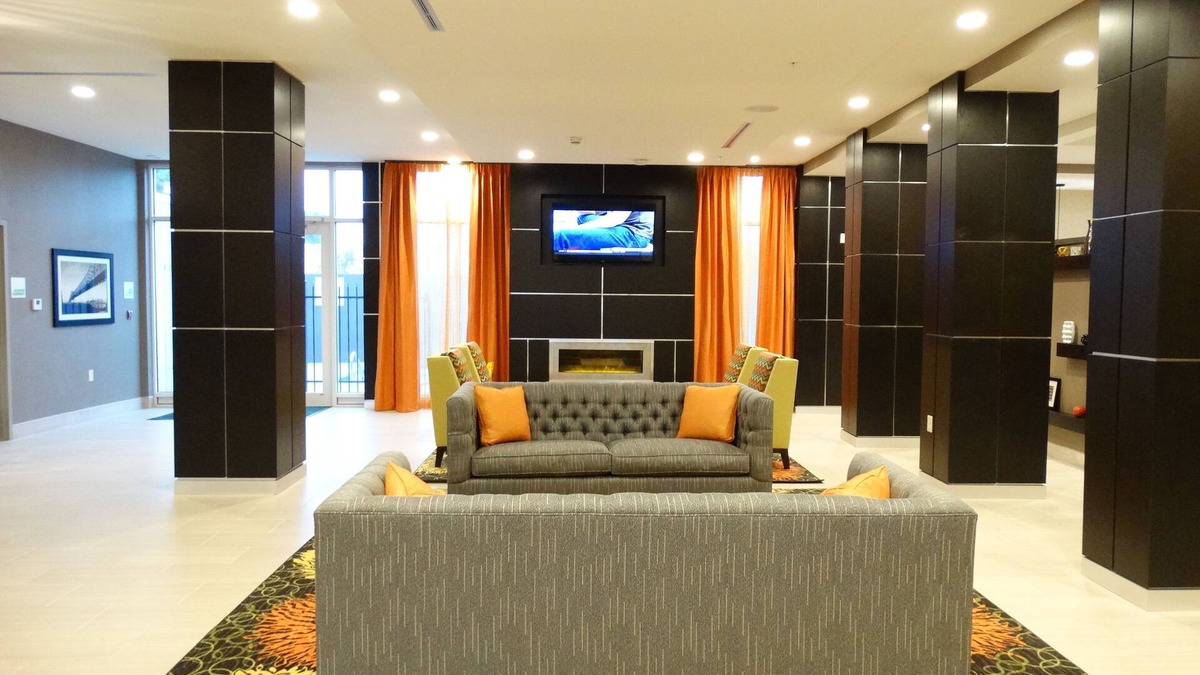 Covington Hotel | Holiday Inn Covington by IHG