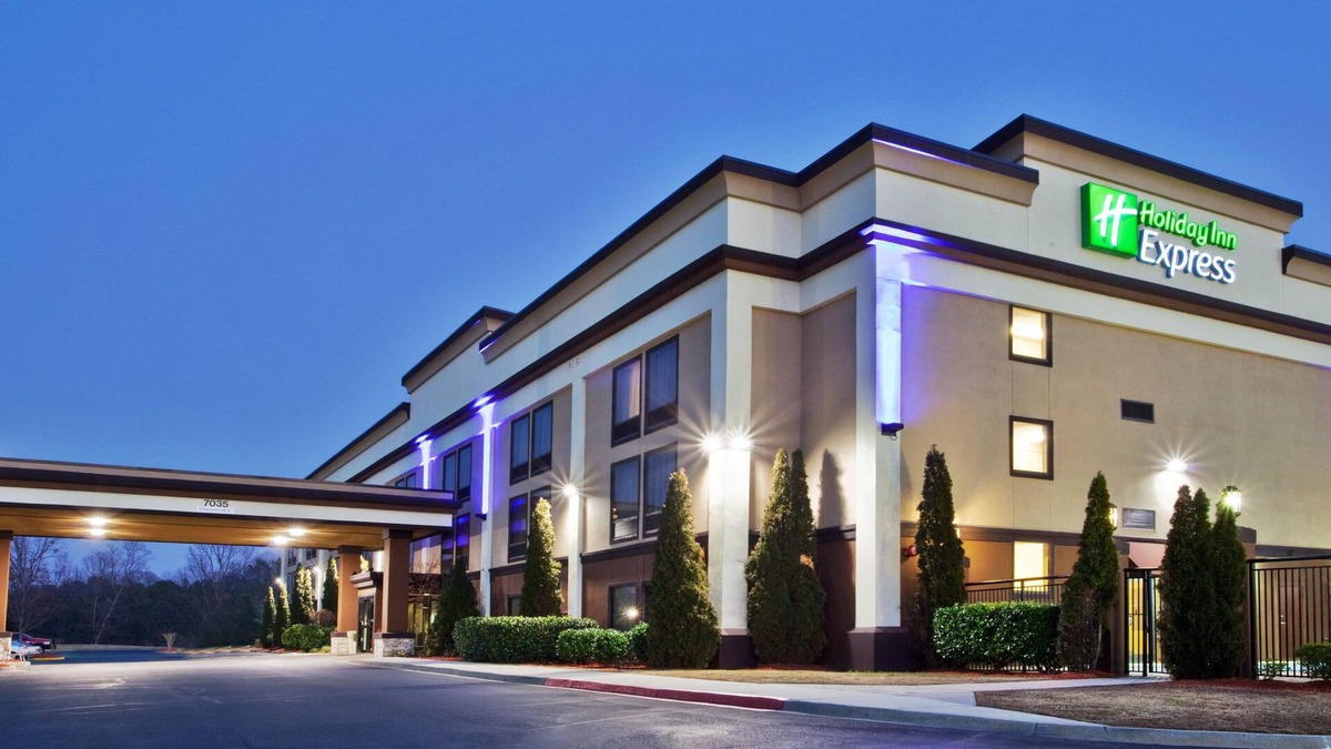 Peachtree Corners Hotel | Holiday Inn Express Peachtree Corners - Norcross by IHG