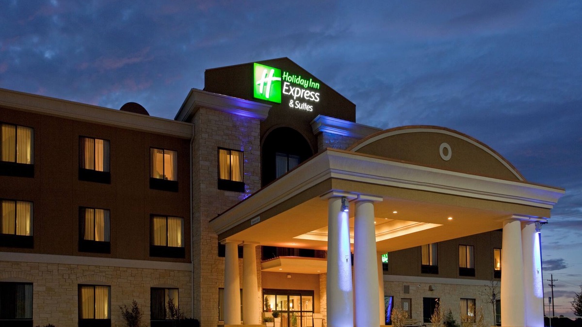Amarillo Hotel | Holiday Inn Express Amarillo South by IHG