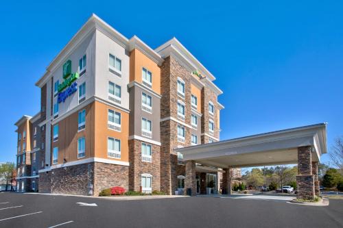 Augusta Hotel | Holiday Inn Express Augusta North by IHG