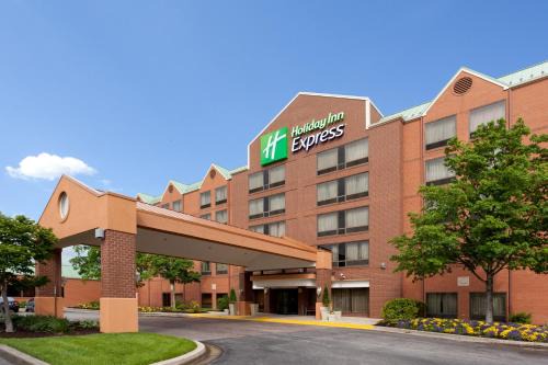 Hanover Hotel | Holiday Inn Express Baltimore BWI Airport West by IHG