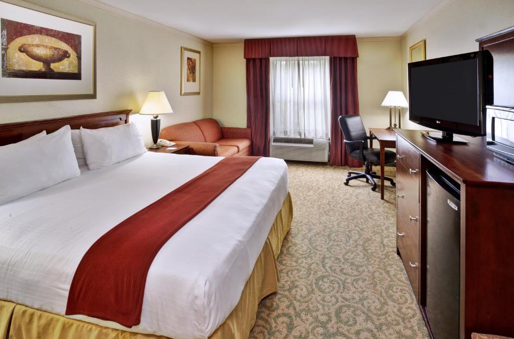 Breaux Bridge Hotel | Holiday Inn Express Breaux Bridge by IHG