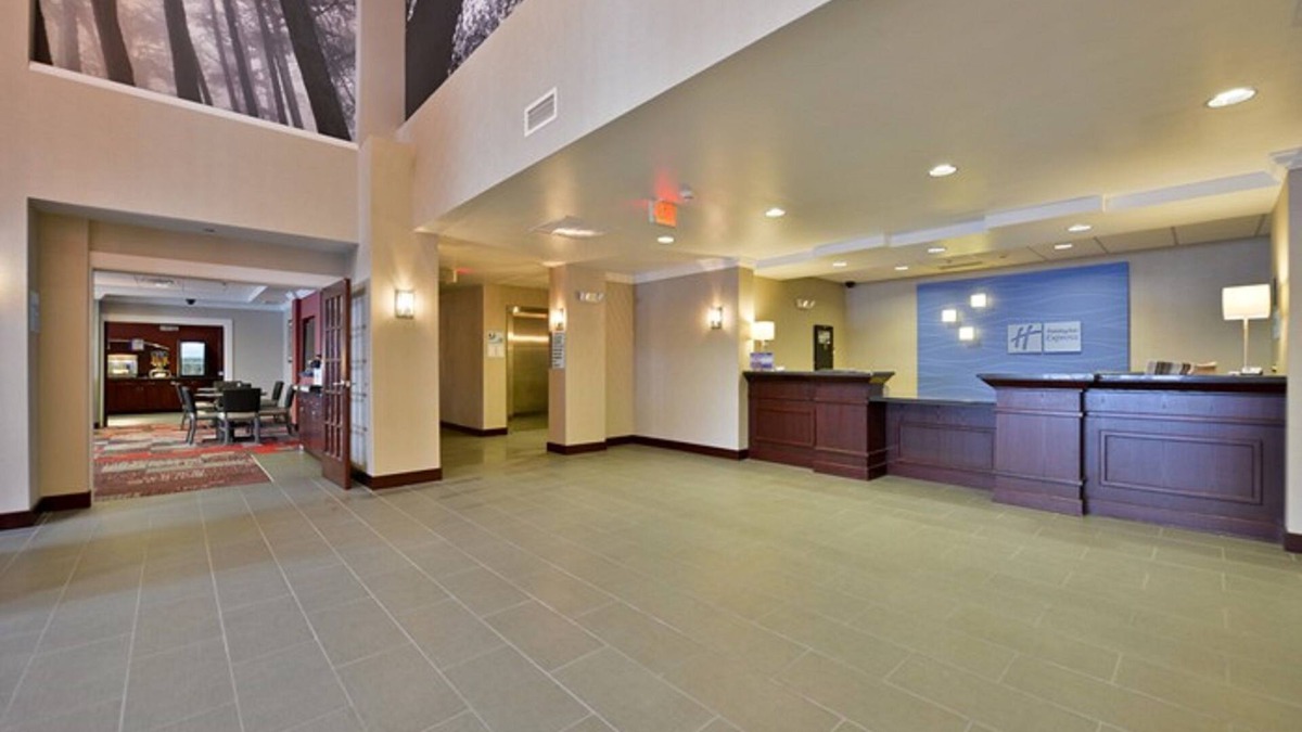 Canandaigua Hotel | Holiday Inn Express Canandaigua - Finger Lakes by IHG