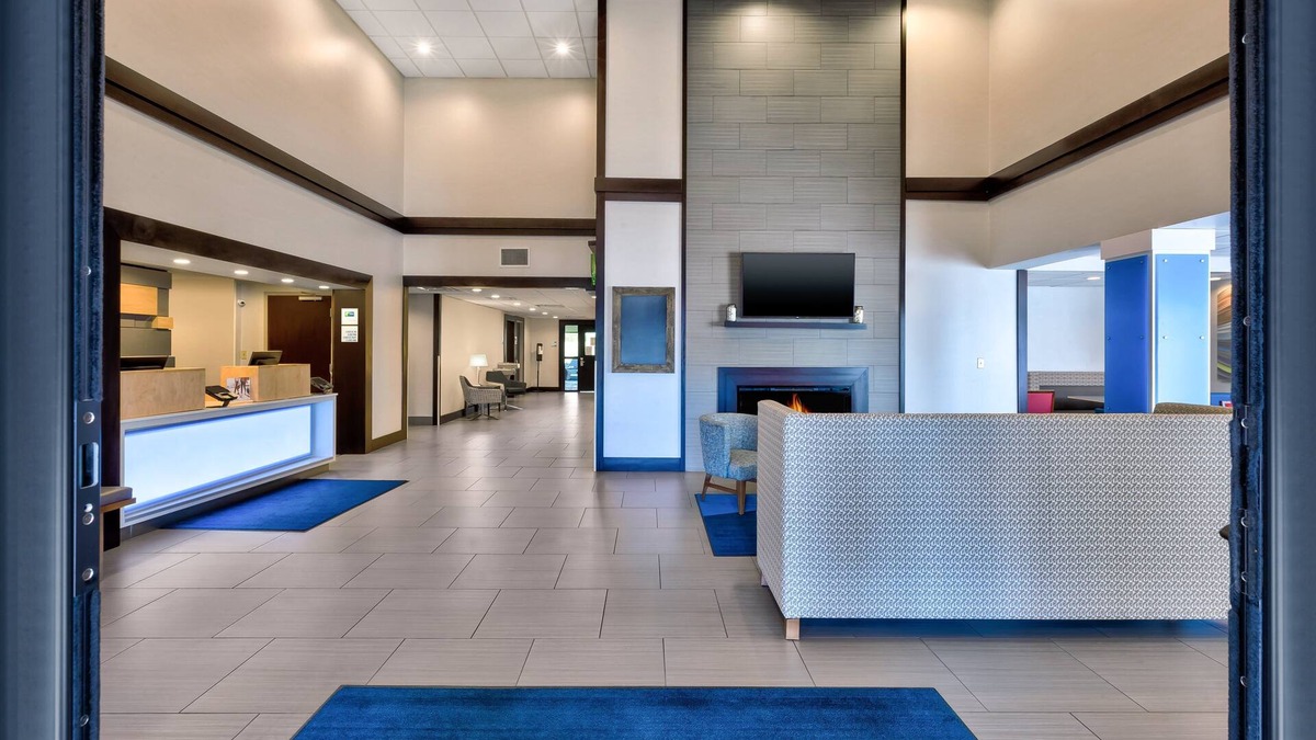 Chillicothe Hotel | Holiday Inn Express Chillicothe East by IHG