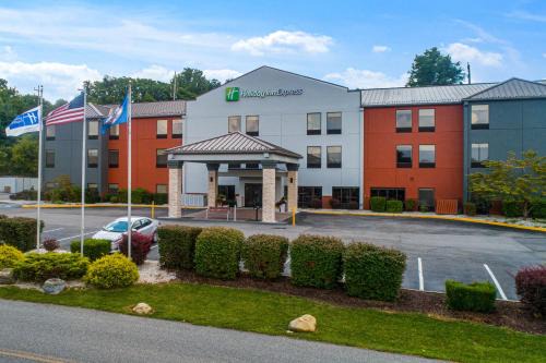 Newbern Hotel | Holiday Inn Express Dublin by IHG