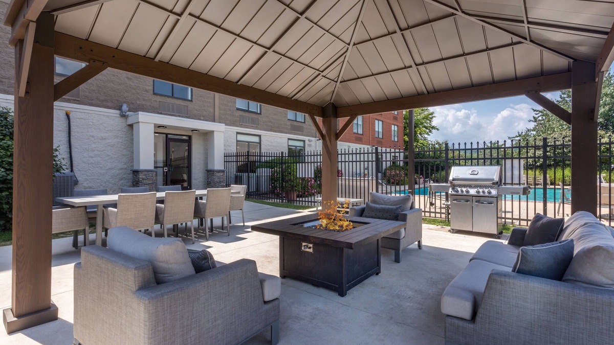 Exton Hotel | Holiday Inn Express Exton by IHG