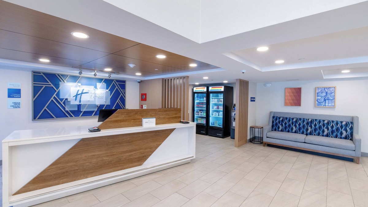 Neptune City Hotel | Holiday Inn Express Hotel of Neptune by IHG