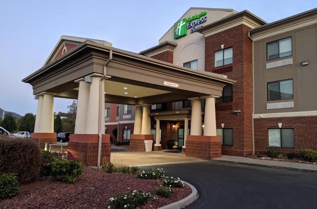 Pounding Mill Hotel | Holiday Inn Express Hotel & Suites Claypool Hill -Richlands Area by IHG