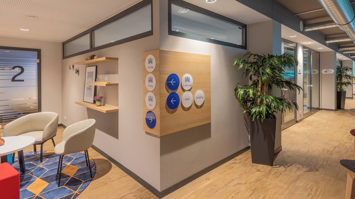 Egestorf Hotel | Holiday Inn Express Hamburg South A7 AS42 by IHG