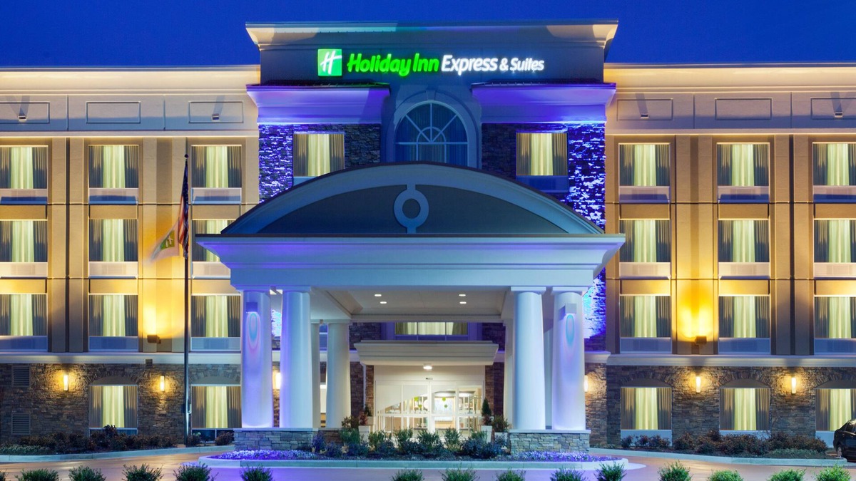 Huntsville Hotel | Holiday Inn Express Hotel & Suites Huntsville West - Research Pk by IHG