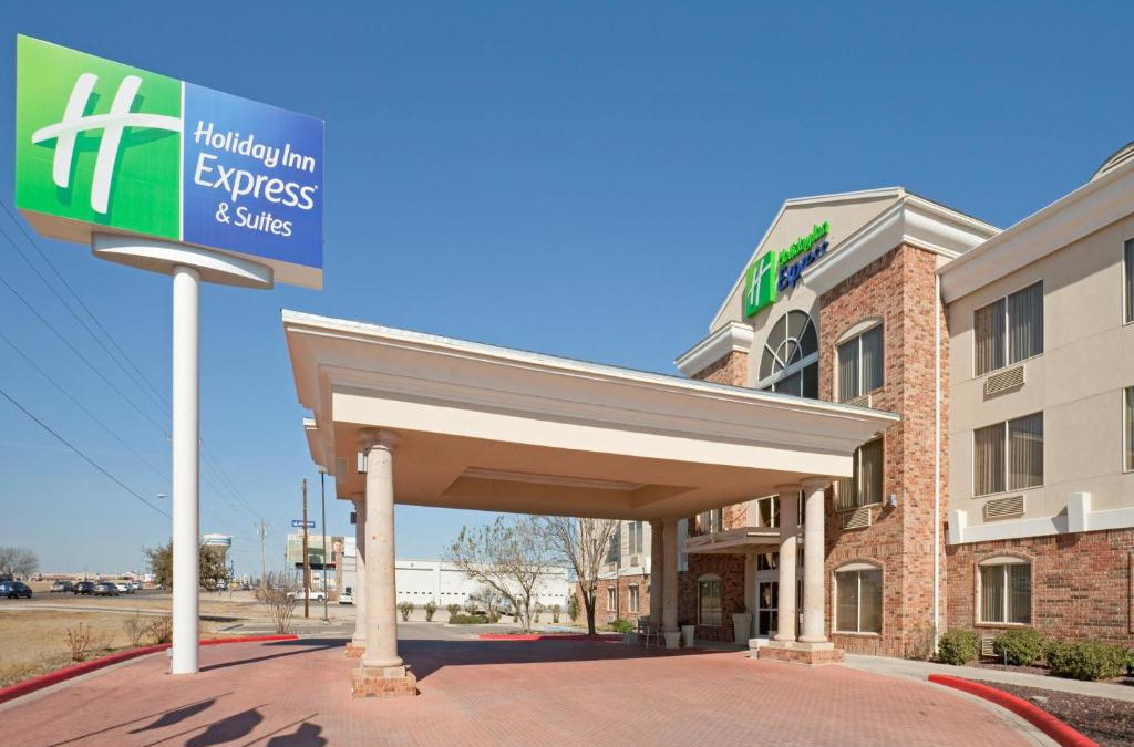 Eagle Pass Hotel | Holiday Inn Express Hotel & Suites Eagle Pass by IHG