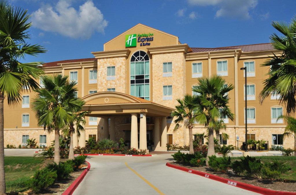 Huntsville Hotel | Holiday Inn Express Hotel & Suites Huntsville by IHG