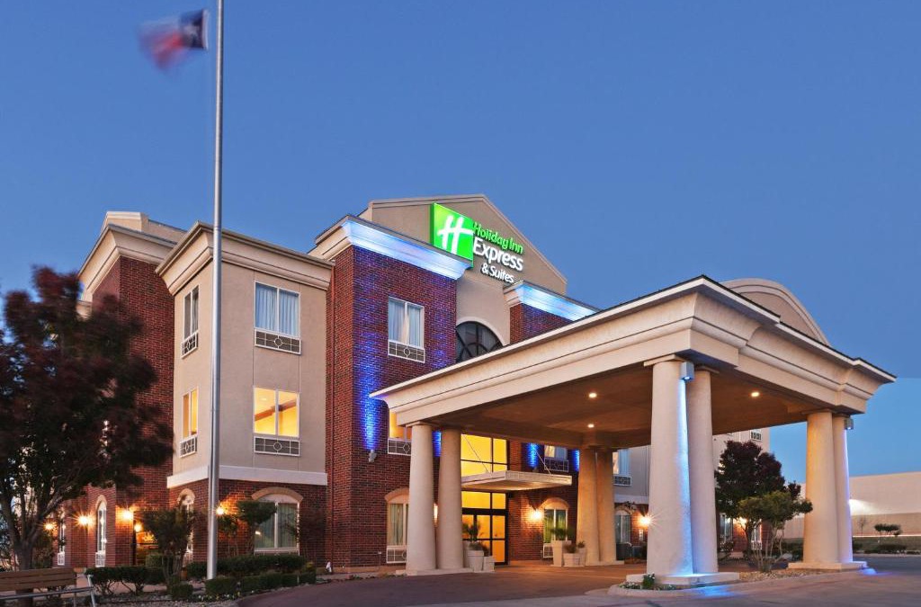 Abilene Hotel | Holiday Inn Express Hotel and Suites Abilene by IHG