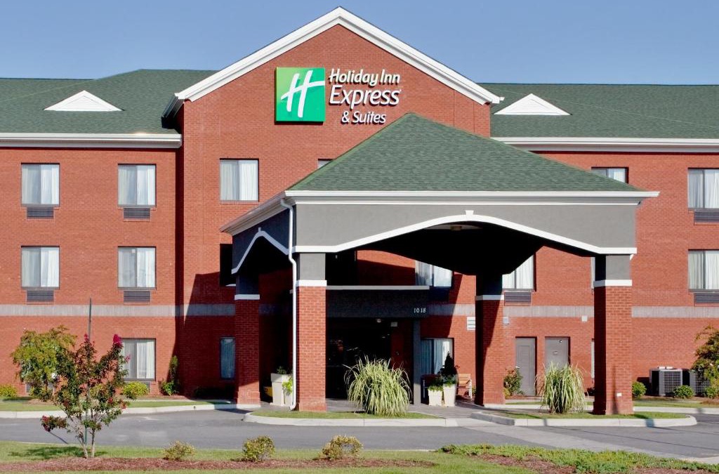 Suffolk Hotel | Holiday Inn Express Hotel & Suites Suffolk by IHG