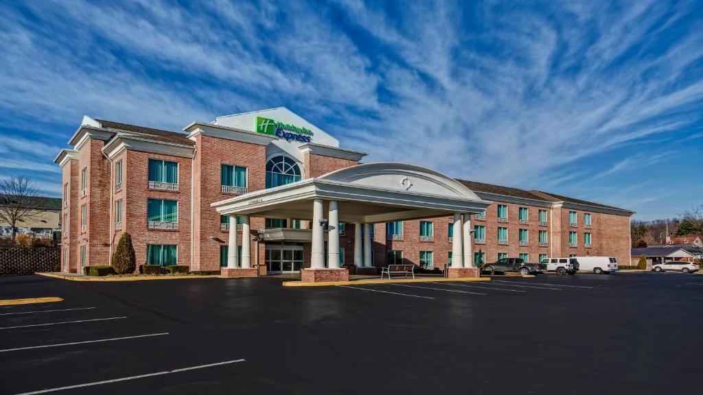 London Hotel | Holiday Inn Express Hotel & Suites London by IHG