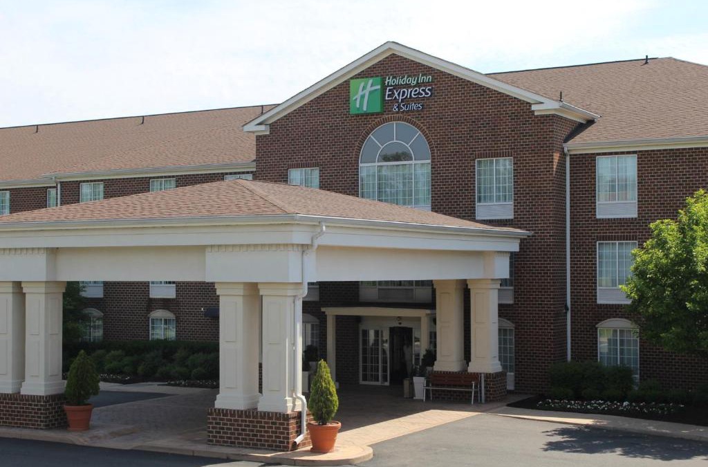 Warrenton Hotel | Holiday Inn Express Hotel & Suites Warrenton by IHG