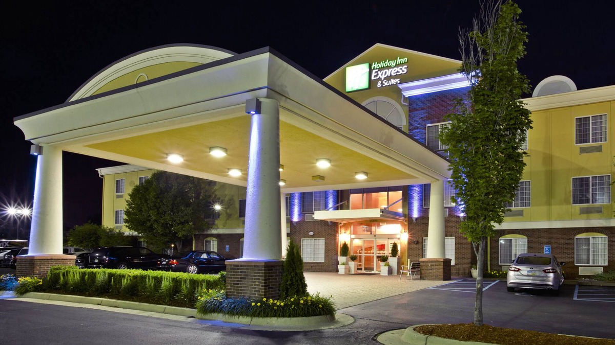 Woodhaven Hotel | Holiday Inn Express Hotel & Suites Woodhaven by IHG