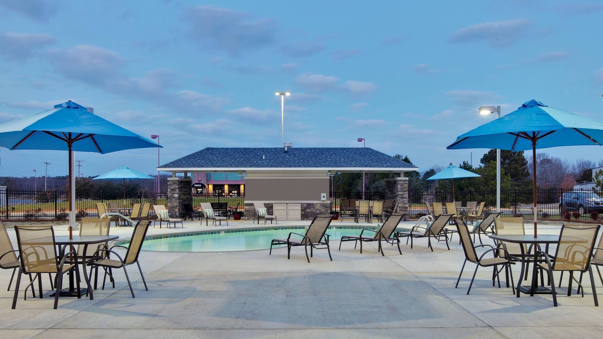 Monticello Hotel | Holiday Inn Express Monticello by IHG