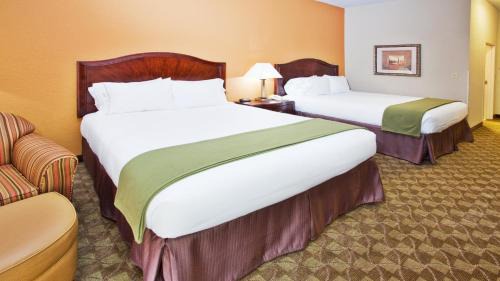 Peachtree Corners Hotel | Holiday Inn Express Peachtree Corners-Norcross by IHG