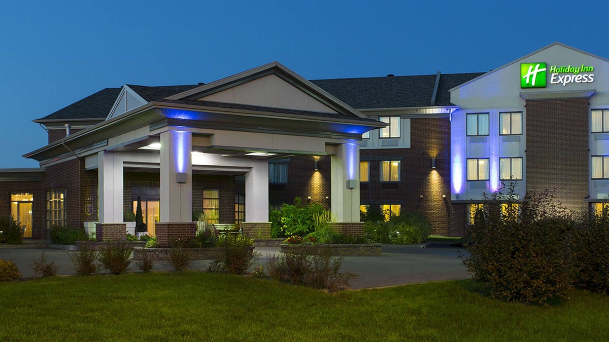 Saint Louis Hotel | Holiday Inn Express Quebec City - Sainte Foy by IHG