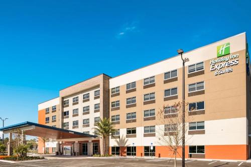 Southside Hotel | Holiday Inn Express & Suites Jacksonville - Town Center by IHG