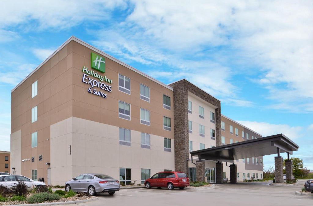 Marshalltown Hotel | Holiday Inn Express & Suites - Marshalltown by IHG