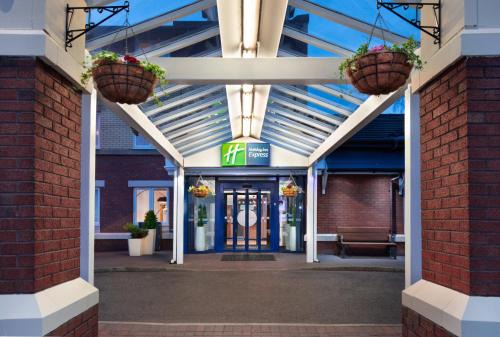 Bothwell Hotel | Holiday Inn Express Strathclyde Park M74, Jct 5 by IHG