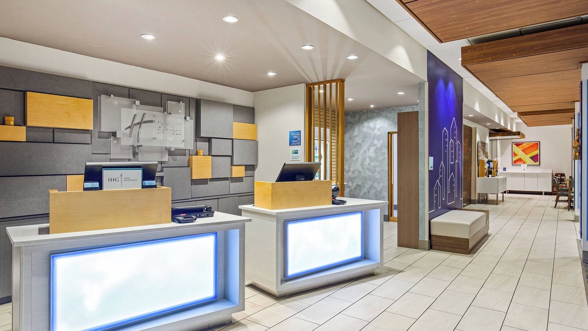 Carrollton Hotel | Holiday Inn Express & Suites Carrollton West by IHG