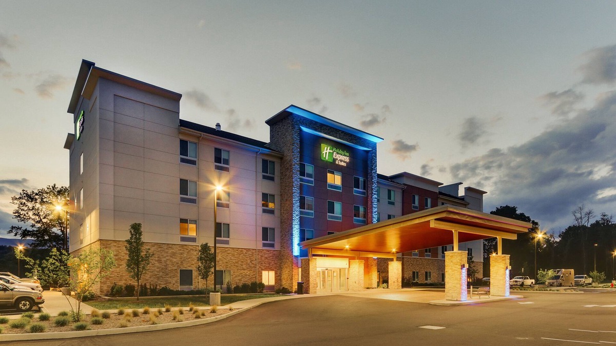 Saugerties Hotel | Holiday Inn Express & Suites Saugerties - Hudson Valley by IHG