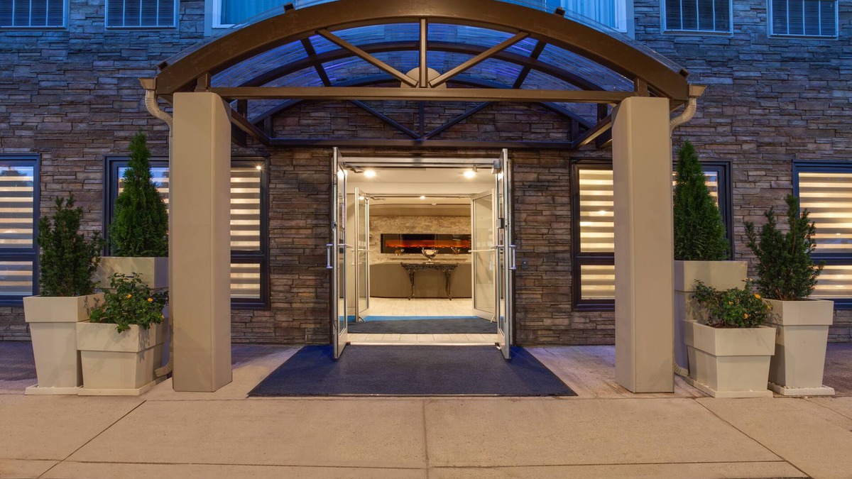 Fredericton Hotel | Holiday Inn Express & Suites Fredericton by IHG