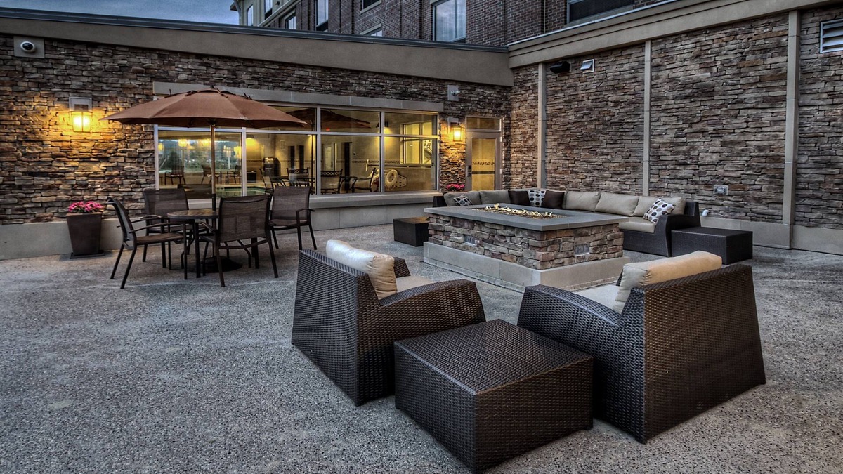 Canonsburg Hotel | Holiday Inn Express & Suites Pittsburgh SW - Southpointe by IHG