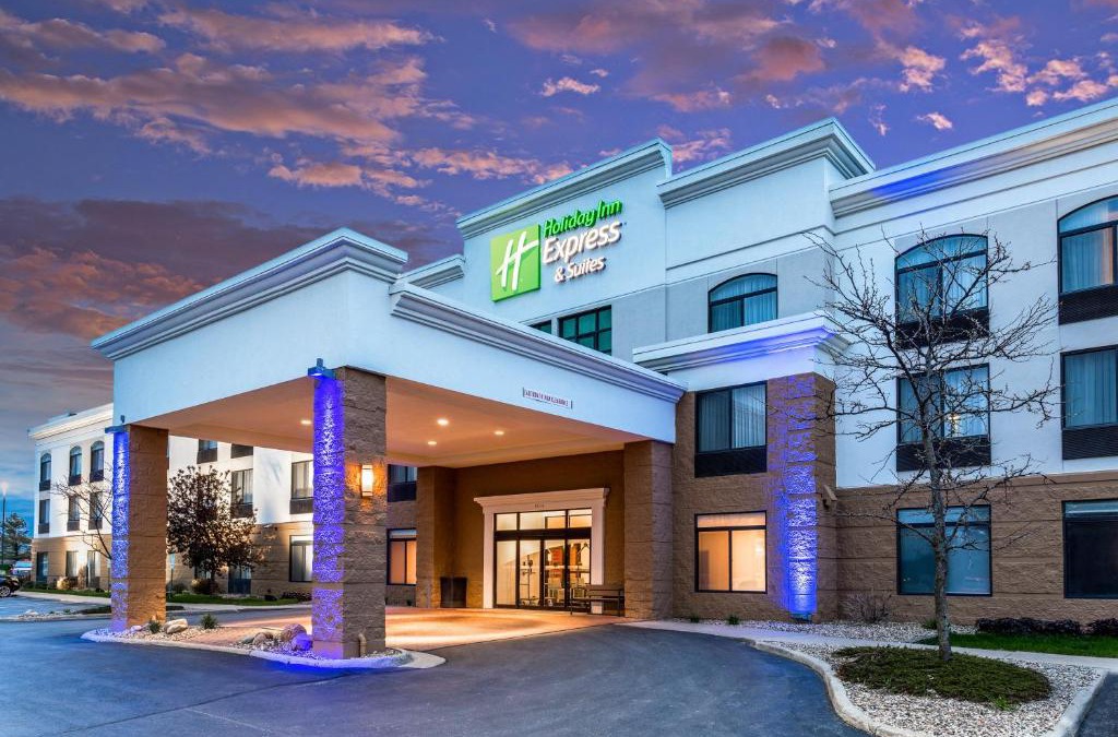 Cedar Falls Hotel | Holiday Inn Express & Suites Cedar Falls - Waterloo by IHG