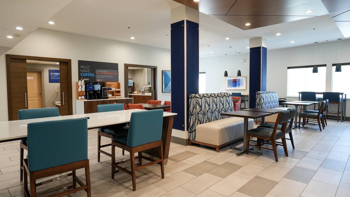 Cedar Hill Hotel | Holiday Inn Express & Suites Dallas Southwest-Cedar Hill by IHG