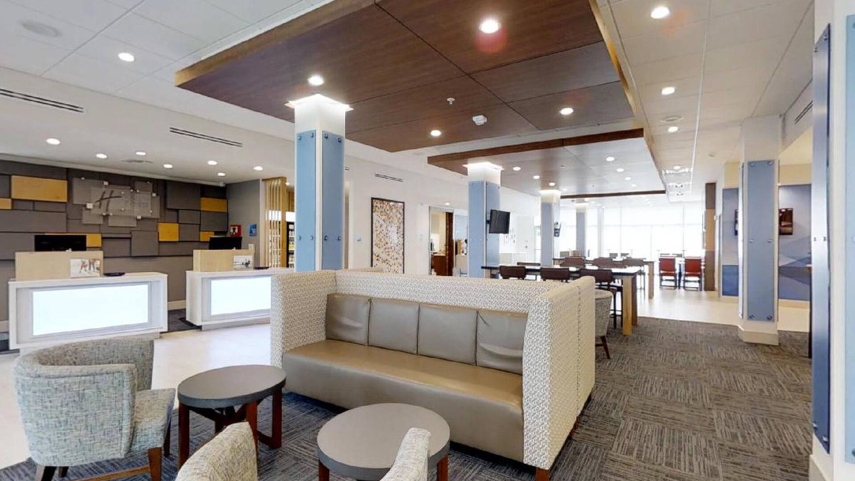 Chalmette Hotel | Holiday Inn Express & Suites Chalmette - New Orleans S by IHG