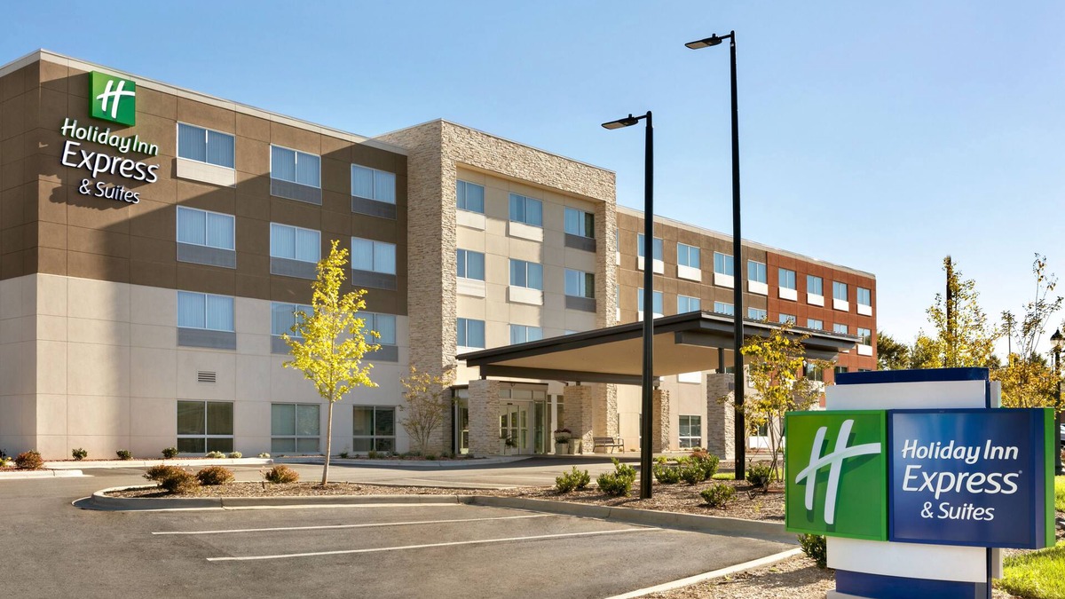 Salisbury Hotel | Holiday Inn Express & Suites Salisbury by IHG