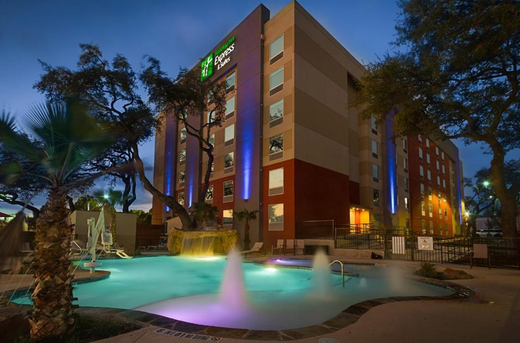 Wetmore Hotel | Holiday Inn Express & Suites San Antonio Medical - Six Flags by IHG