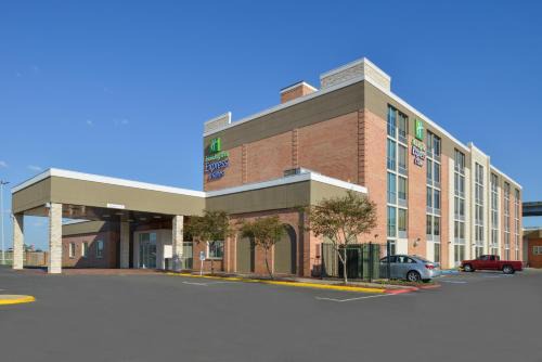 Shreveport Hotel | Holiday Inn Express & Suites - Shreveport - Downtown by IHG