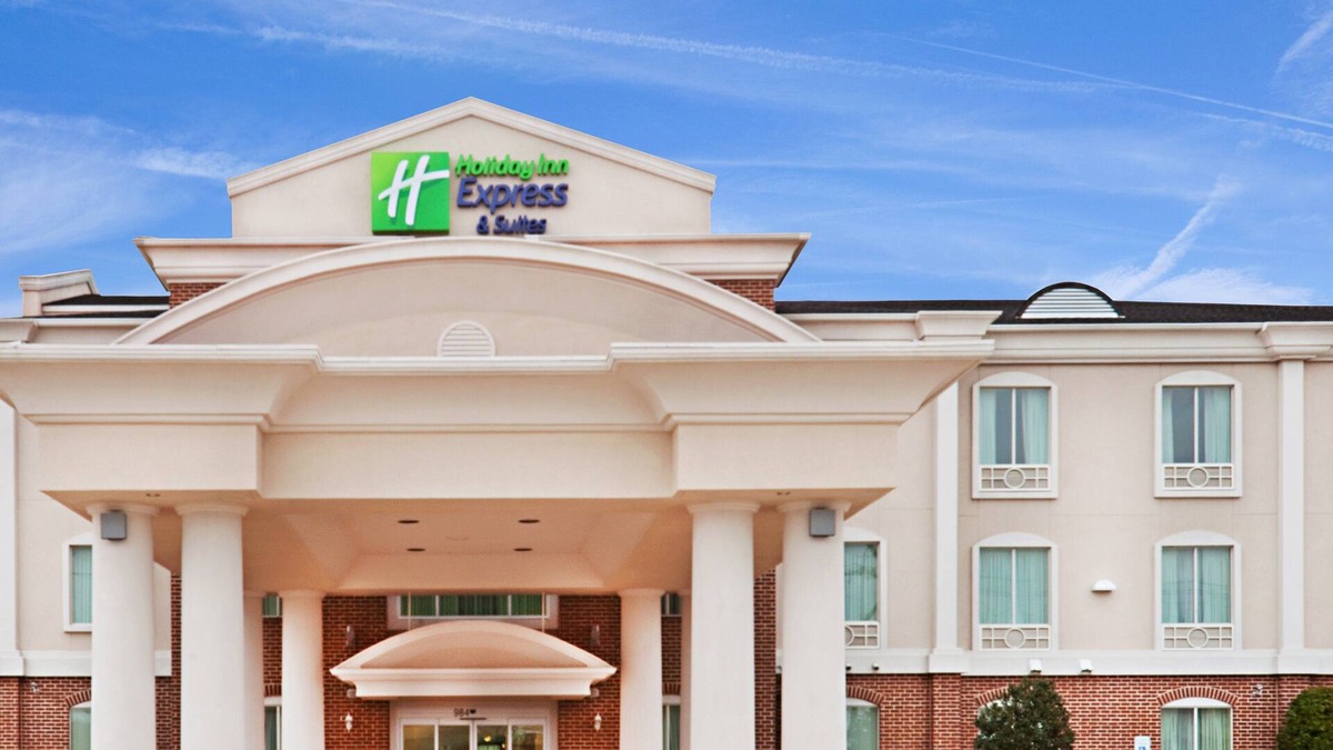 Waxahachie Hotel | Holiday Inn Express & Suites Waxahachie by IHG