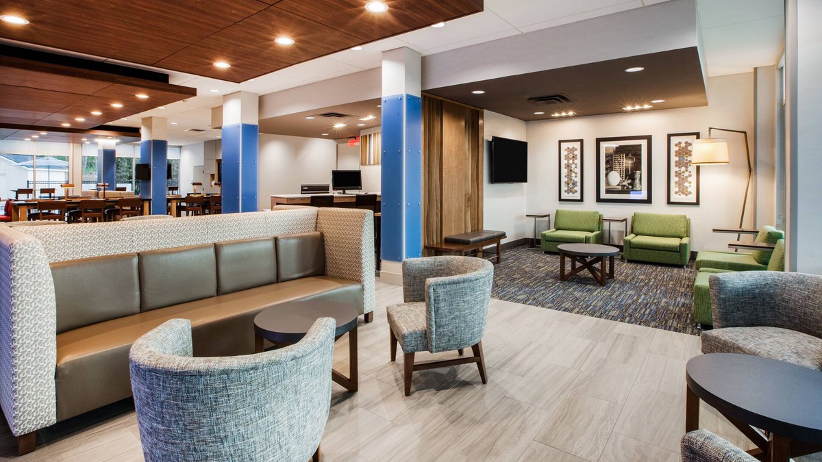 Woodstock Hotel | Holiday Inn Express & Suites Atlanta N - Woodstock by IHG