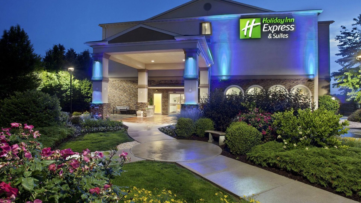 East Texas Hotel | Holiday Inn Express & Suites Allentown West by IHG
