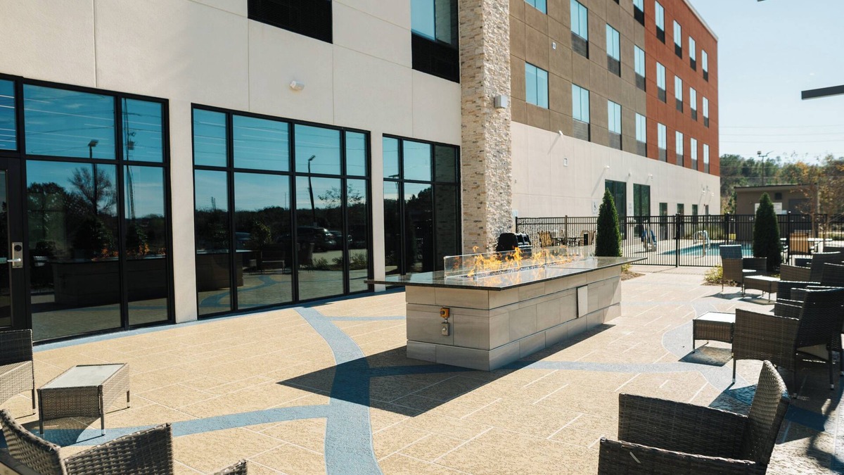 Shannon Hotel | Holiday Inn Express & Suites McCalla - Birmingham West by IHG