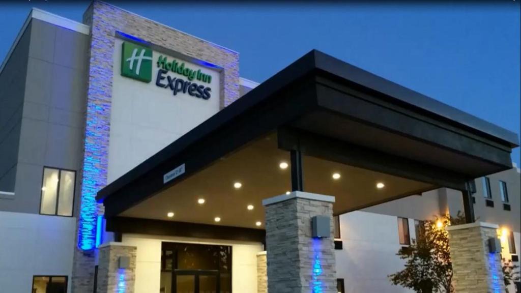 Blackwell Hotel | Holiday Inn Express & Suites Blackwell by IHG