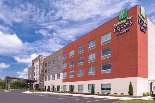 Farmville Hotel | Holiday Inn Express & Suites Farmville by IHG