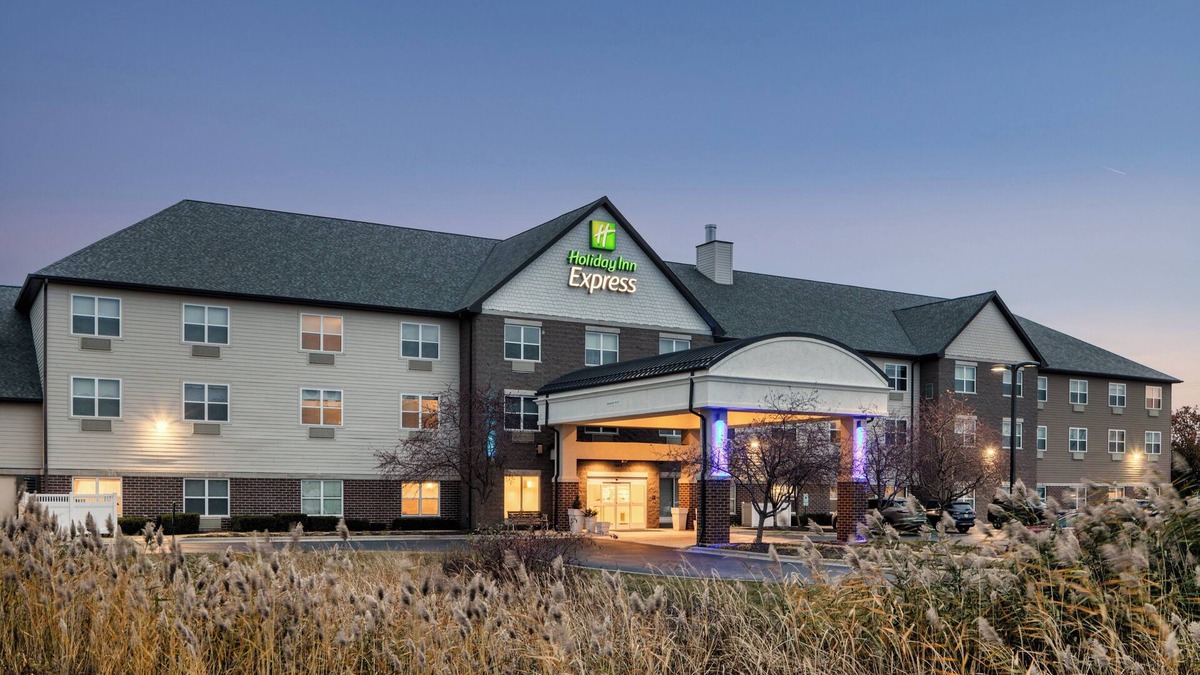 Bellevue Hotel | Holiday Inn Express & Suites Green Bay East by IHG