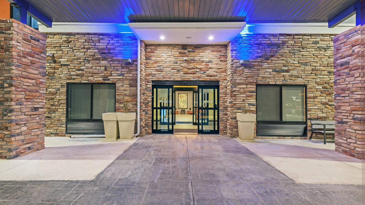 Perryton Hotel | Holiday Inn Express & Suites Perryton by IHG
