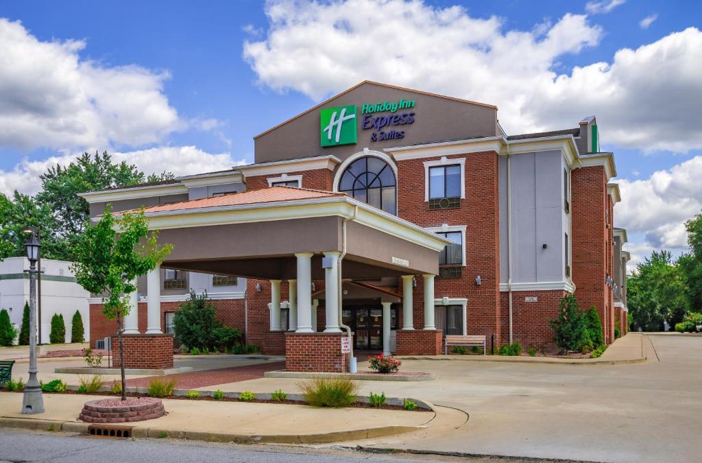 Roseland Hotel | Holiday Inn Express & Suites - South Bend - Notre Dame Univ.