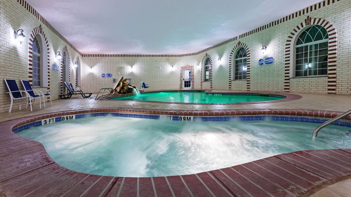 Amarillo Hotel | Holiday Inn Express & Suites East Amarillo by IHG